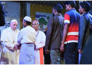 Đức Thánh Cha gặp người tị nạn Rohingya ở Bangladesh