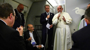 Phỏng vấn Đức Thánh Cha trên chuyến bay từ Bangladesh về Roma