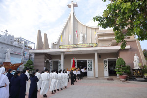 Gx. Phước Tỉnh: cử hành Tam Nhật Thánh và đại lễ Phục Sinh 2022