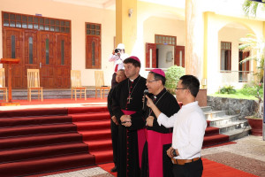 Tường thuật Đức TGM Marek Zalewski, Đại diện Tòa thánh tại Việt Nam, viếng thăm mục vụ Giáo phận Phan Thiết