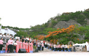 Núi Chúa Tao Phùng: Hành hương ngày Thứ Sáu đầu Tháng 6.2023