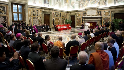Pope Francis meets with those continuing dialogue on peace that began in Assisi in 1986
