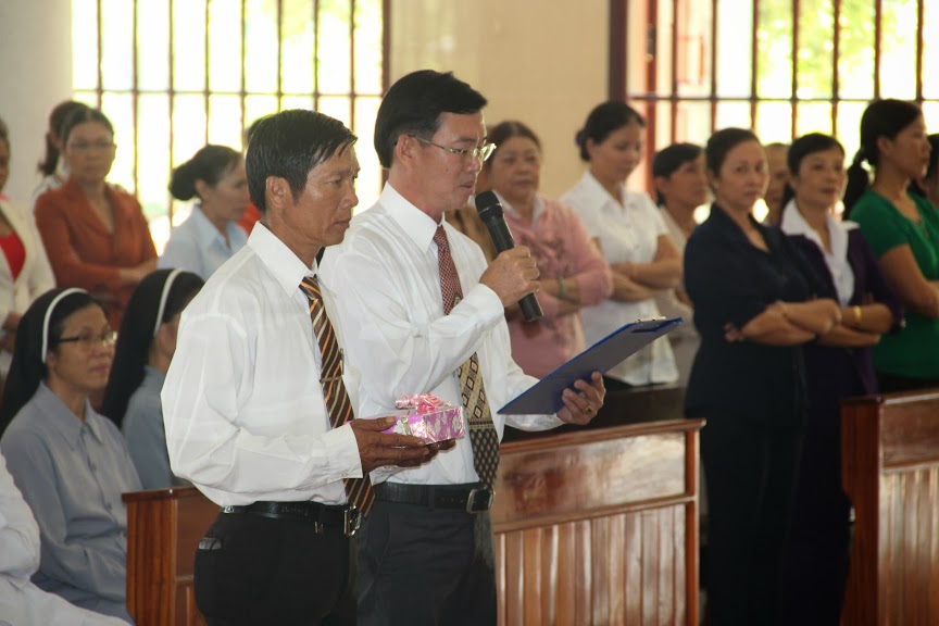 [Tin ảnh]: Đại diện cộng đồng dân Chúa Giáo hạt Xuyên Mộc họp mặt Tất Niên và mừng Xuân Mới