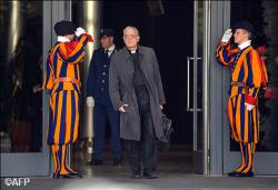 Đức Thánh Cha và Hồng Y đoàn liên đới với các tín hữu bị bách hại