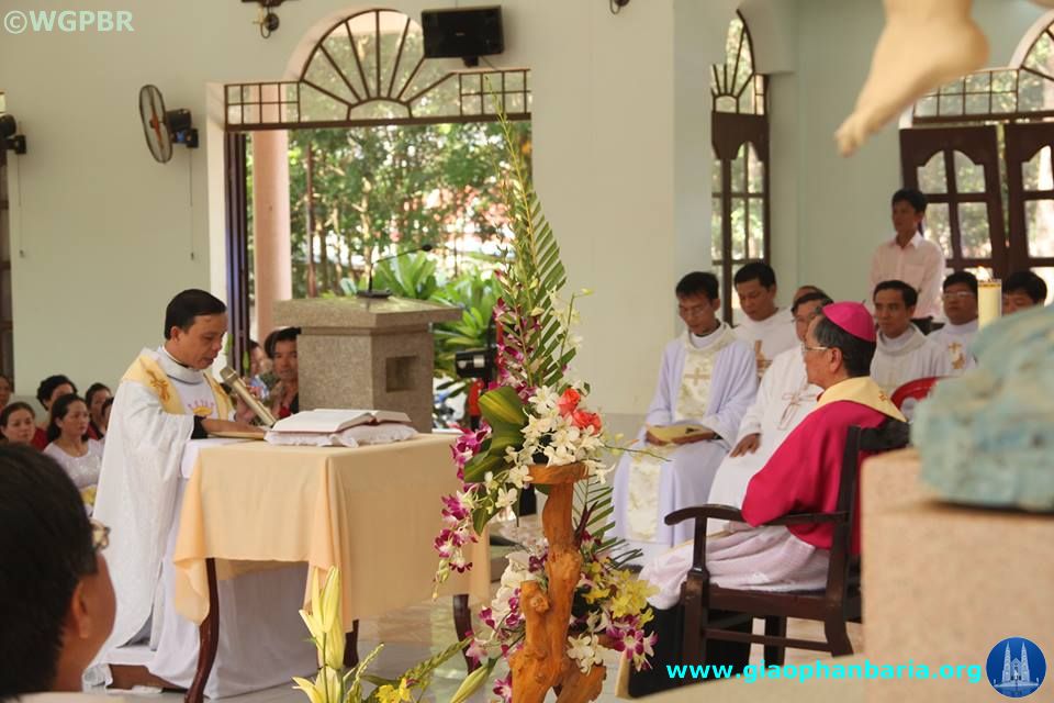 Giáo họ Đức Hiệp chào đón Cha Tân Phụ trách: Giuse Đặng Đình An