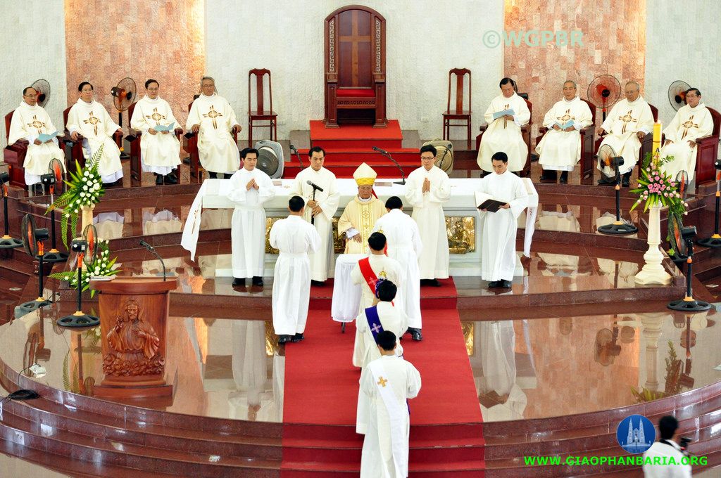 [Tin ảnh]  LỄ DẦU 2014 TẠI NHÀ THỜ CHÁNH TÒA BÀ RỊA