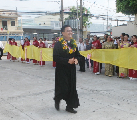 Giáo xứ Phước Thành hạt Vũng Tàu đón Cha Tân Chánh Xứ