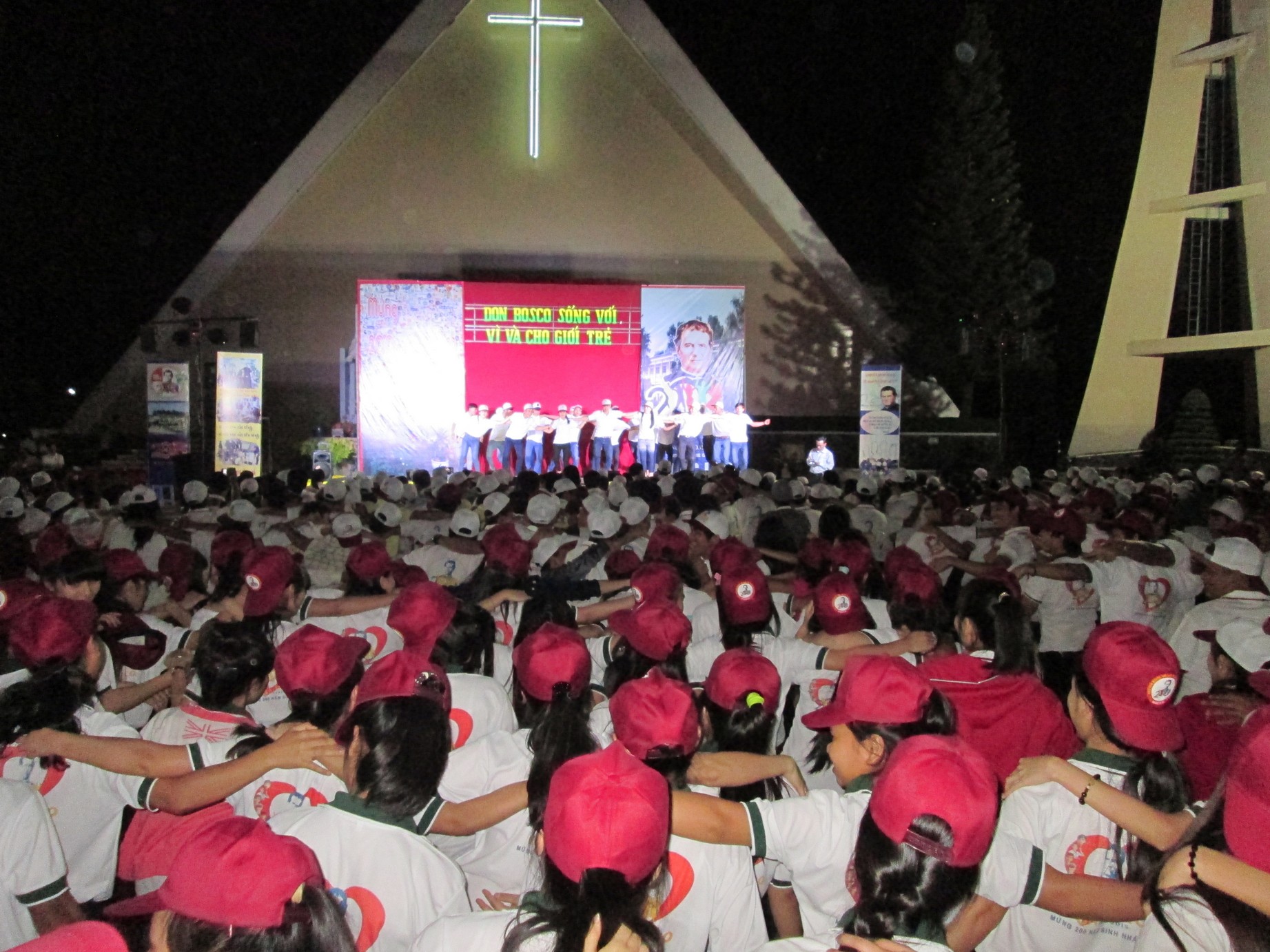 Đại hội giới trẻ Giáo hạt Long Hương – Mừng kỷ niệm 200 năm sinh nhật Thánh Gioan Bosco - Ngày 01.02.2015