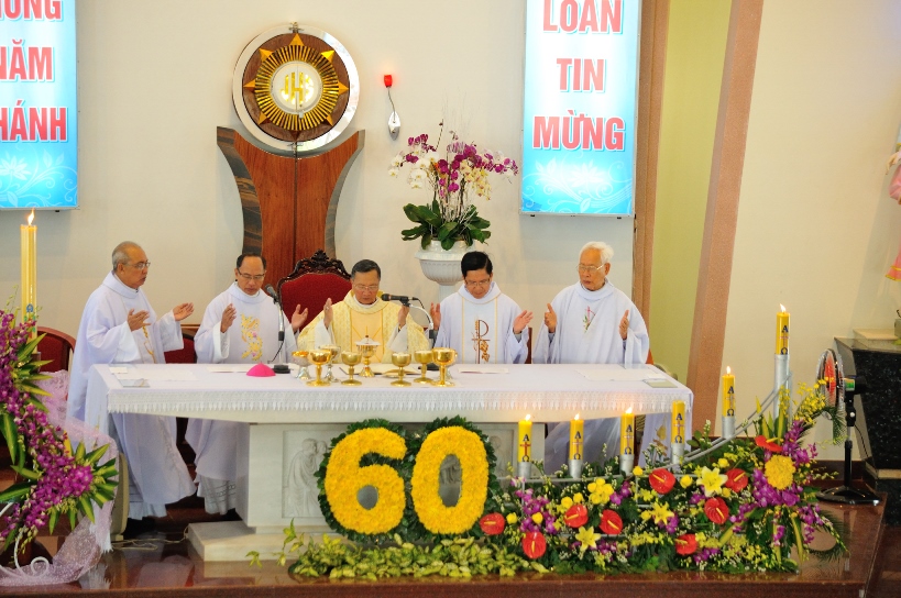 TIN ẢNH: Giáo xứ Phước Thành khai mạc năm thánh kỷ niệm 60 năm thành lập giáo xứ - 31.01.2015﻿