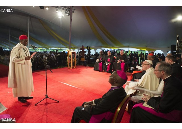 Đức Thánh Cha: ”Đừng đi tu vì tham vọng và lợi lộc”