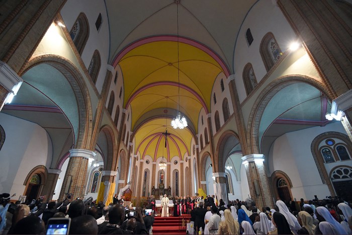 Đức Thánh Cha Phanxicô tông du châu Phi - Gặp các linh mục, tu sĩ nam nữ và chủng sinh Uganda