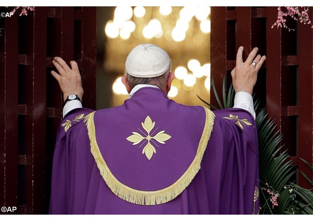 Đức Thánh Cha khai mạc Năm Thánh Lòng Thương xót tại Cộng hoà Trung Phi