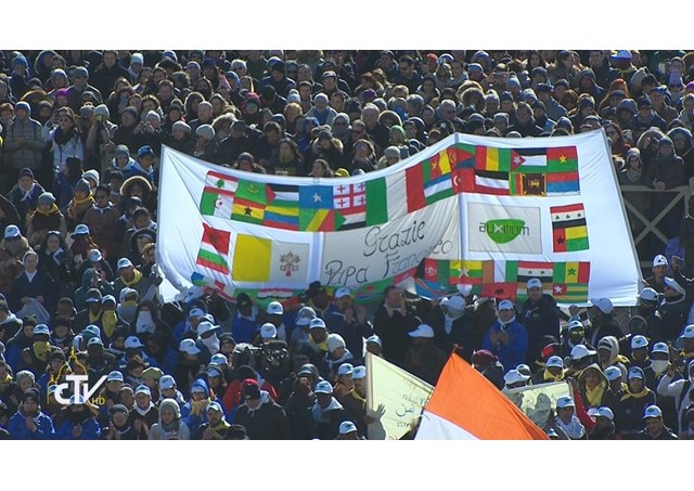 Thiên Chúa chúc lành cho hôn nhân và muốn là Phu Quân của từng người