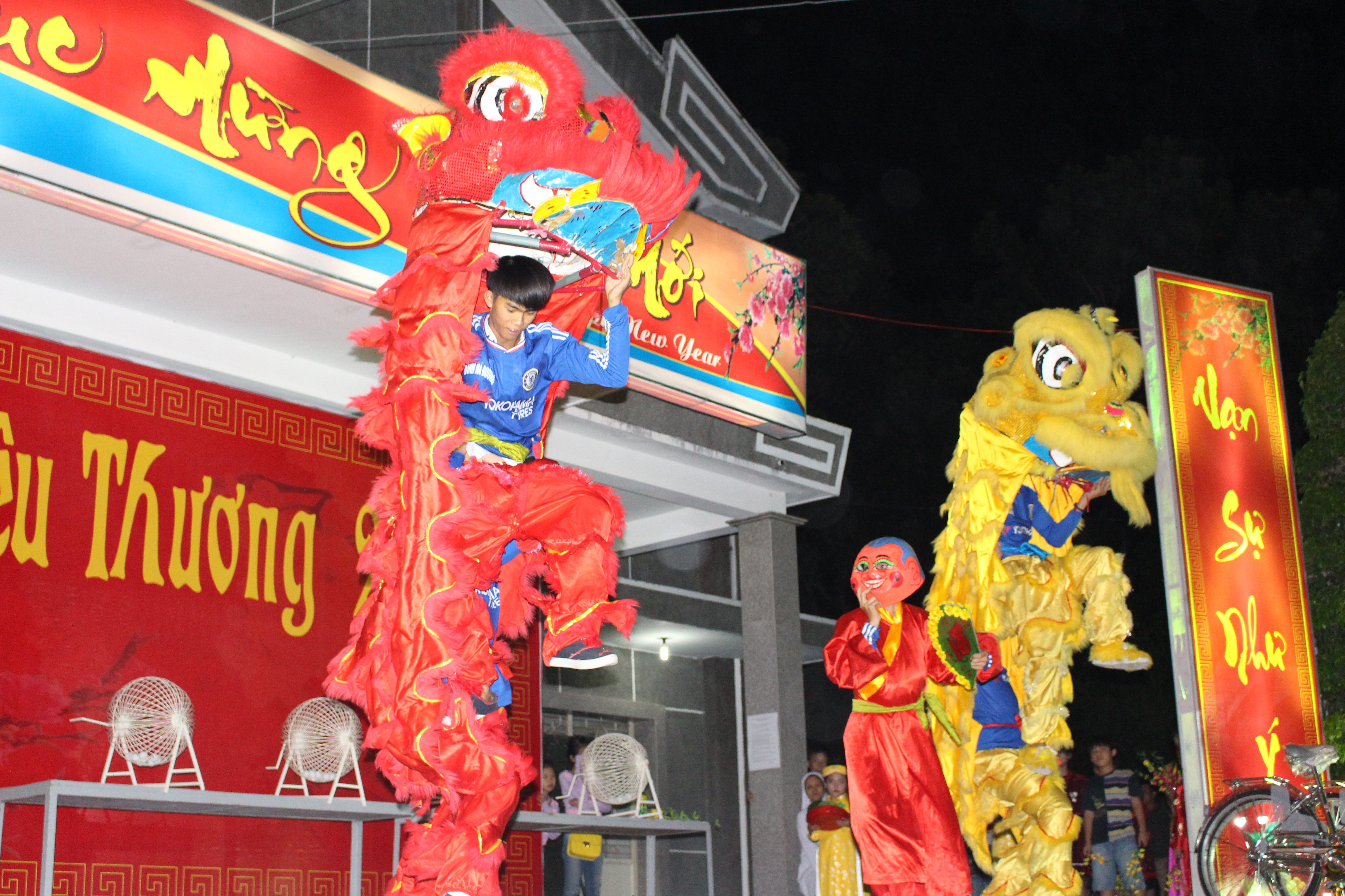 Tin ảnh: Gx. Lam. Sơn: Văn nghệ mừng Xuân Bính Thân