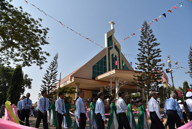 Tin ảnh: Giáo xứ Vinh Hà: Chầu Thánh Thể thay giáo phận - Chúa nhật II mùa Chay