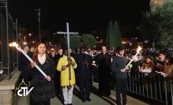 Campuchia: 111 người chịu phép Thánh tẩy trong Năm Thánh Lòng Thương xót