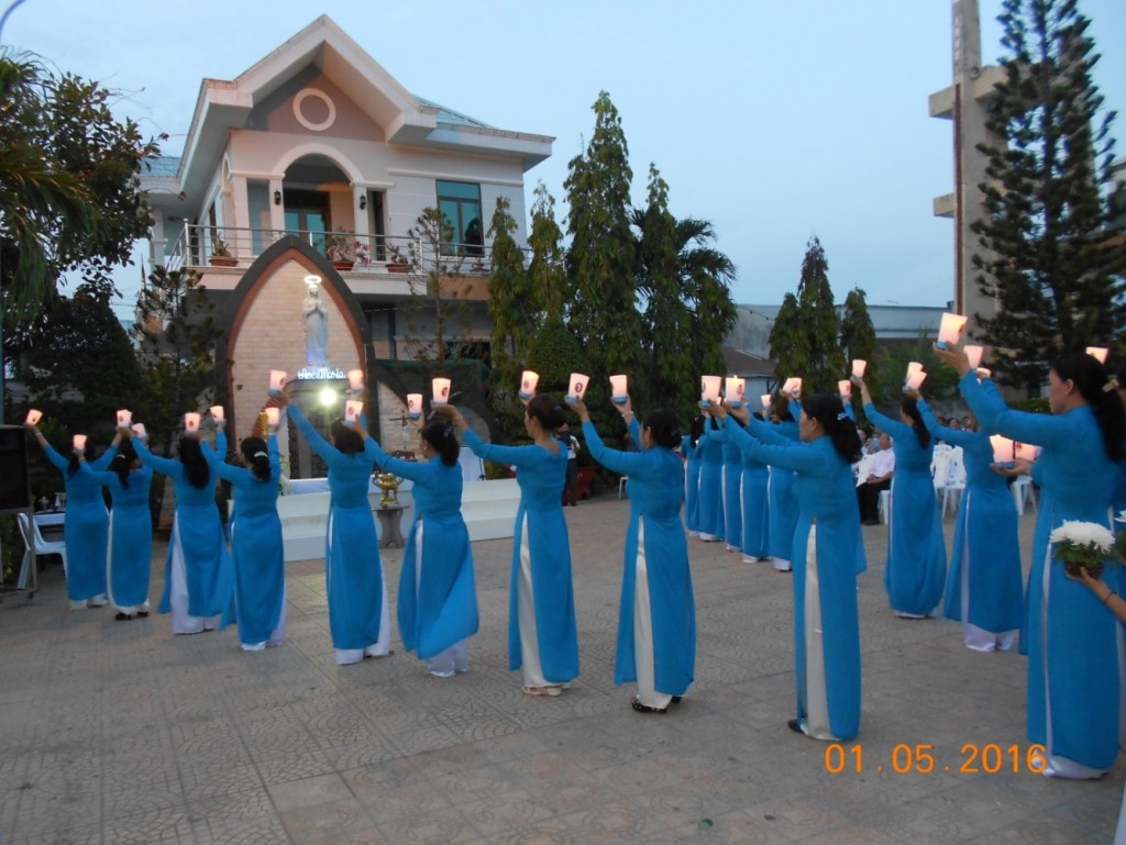 image011