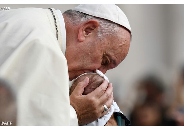 ĐTC Phanxicô: Chúng ta không có quyền lên án nhưng có bổn phận đồng hành