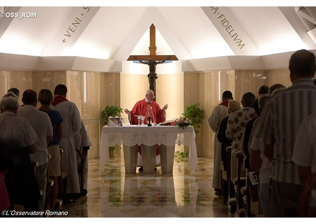 Đức Thánh Cha cử hành Thánh lễ cầu nguyện cho cha Jacques Hamel:  “Kẻ nhân danh Thiên Chúa để giết người chính là ma quỷ”