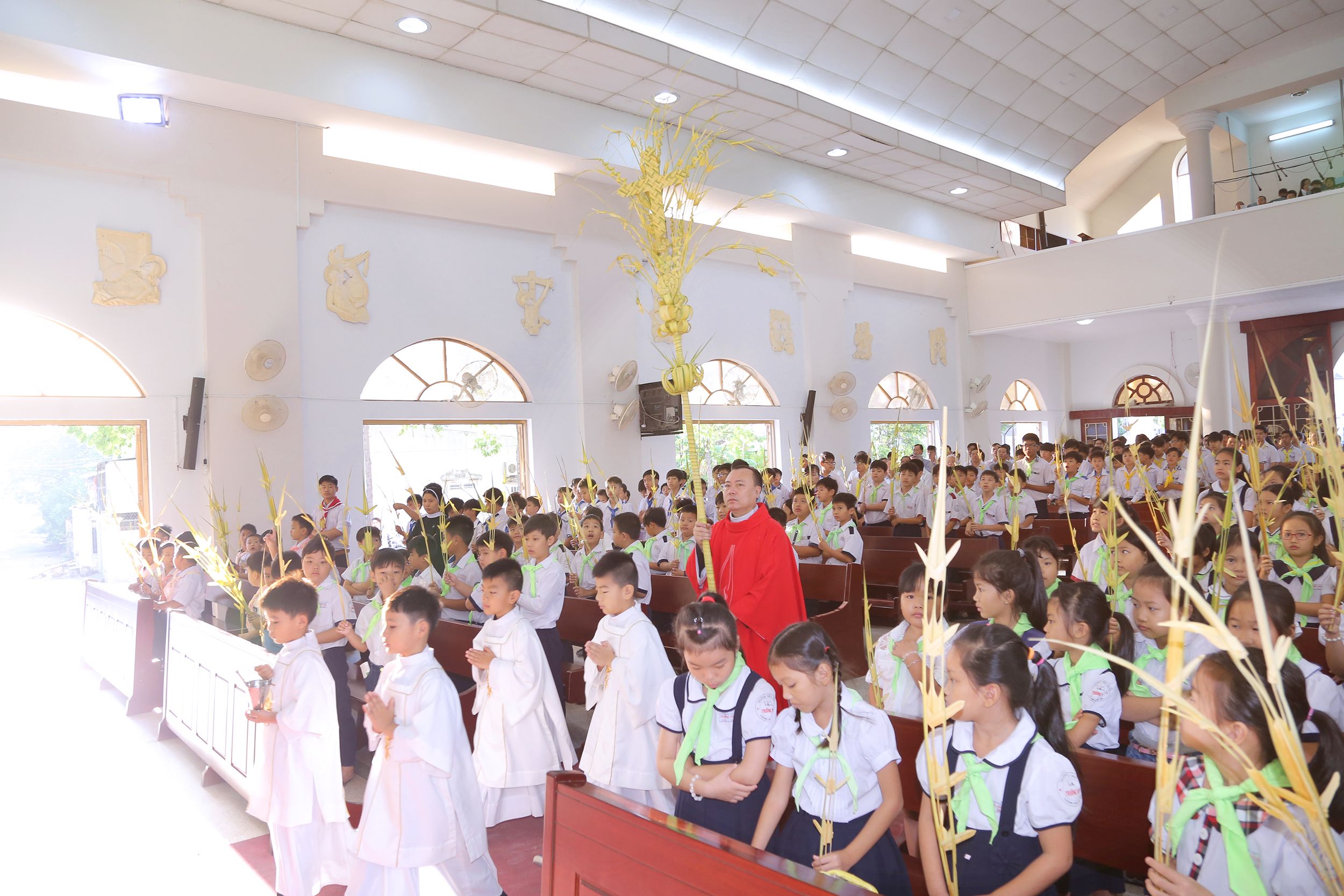 Giáo xứ Long Kiên: Cử hành Lễ Lá- khai mạc Tuần Thánh 2017