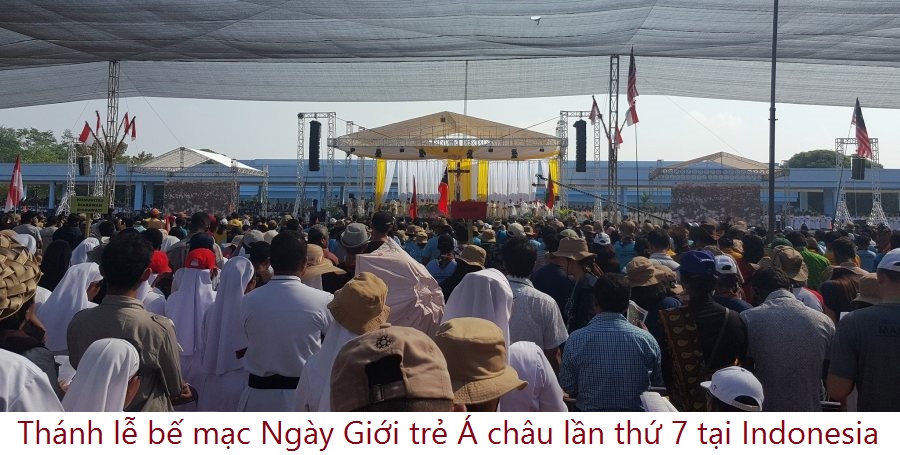 Đức Thánh Cha khuyến khích các bạn trẻ  noi gương Đức Maria là người môn đệ thừa sai, can đảm đáp lại ơn gọi của mình