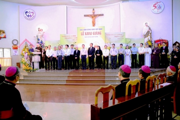 Học viện Công giáo Việt Nam: Khai giảng năm học 2017-2018