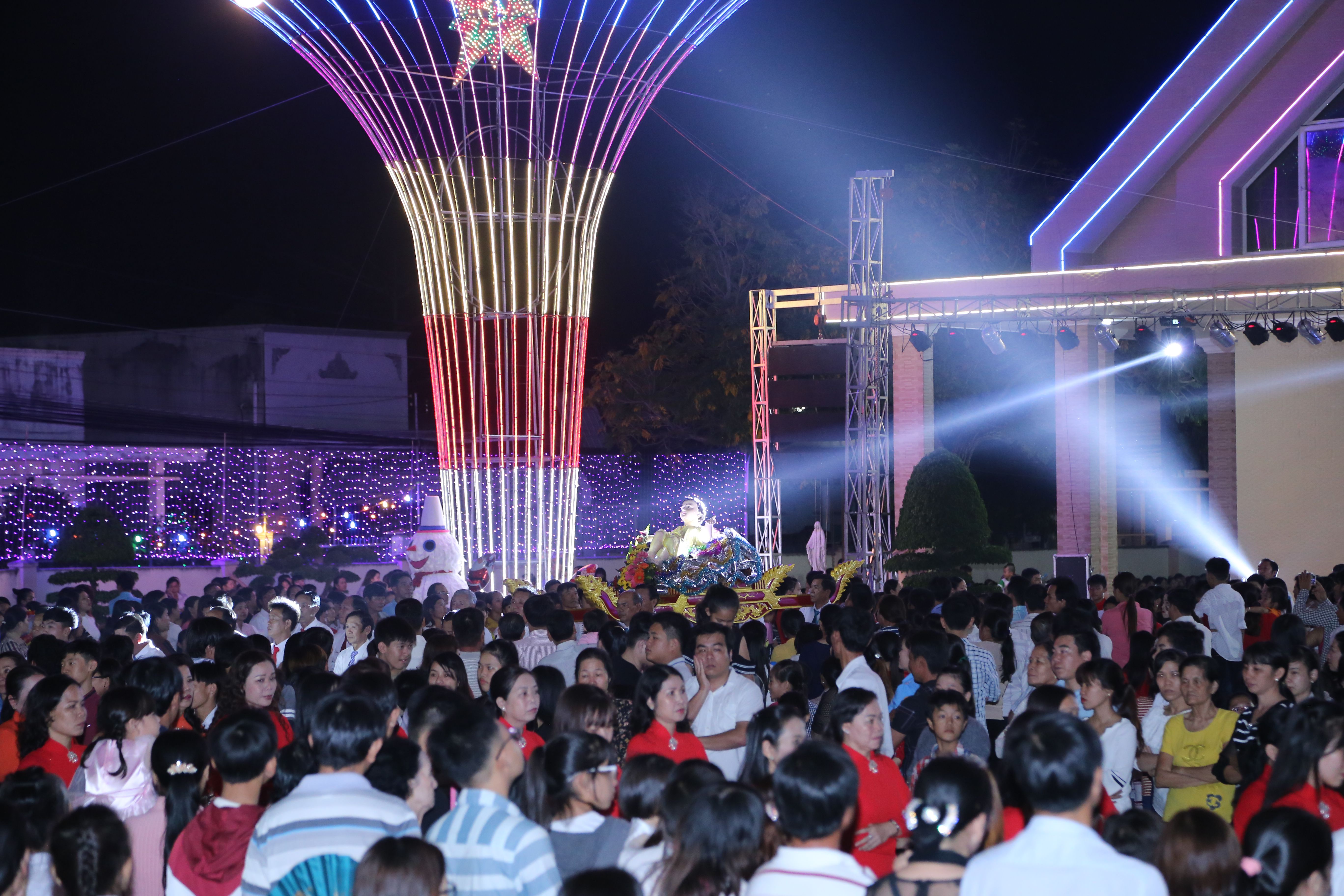 Giáo xứ Phước Bình: Đêm Canh thức và Đại lễ mừng Chúa Giáng Sinh 2017