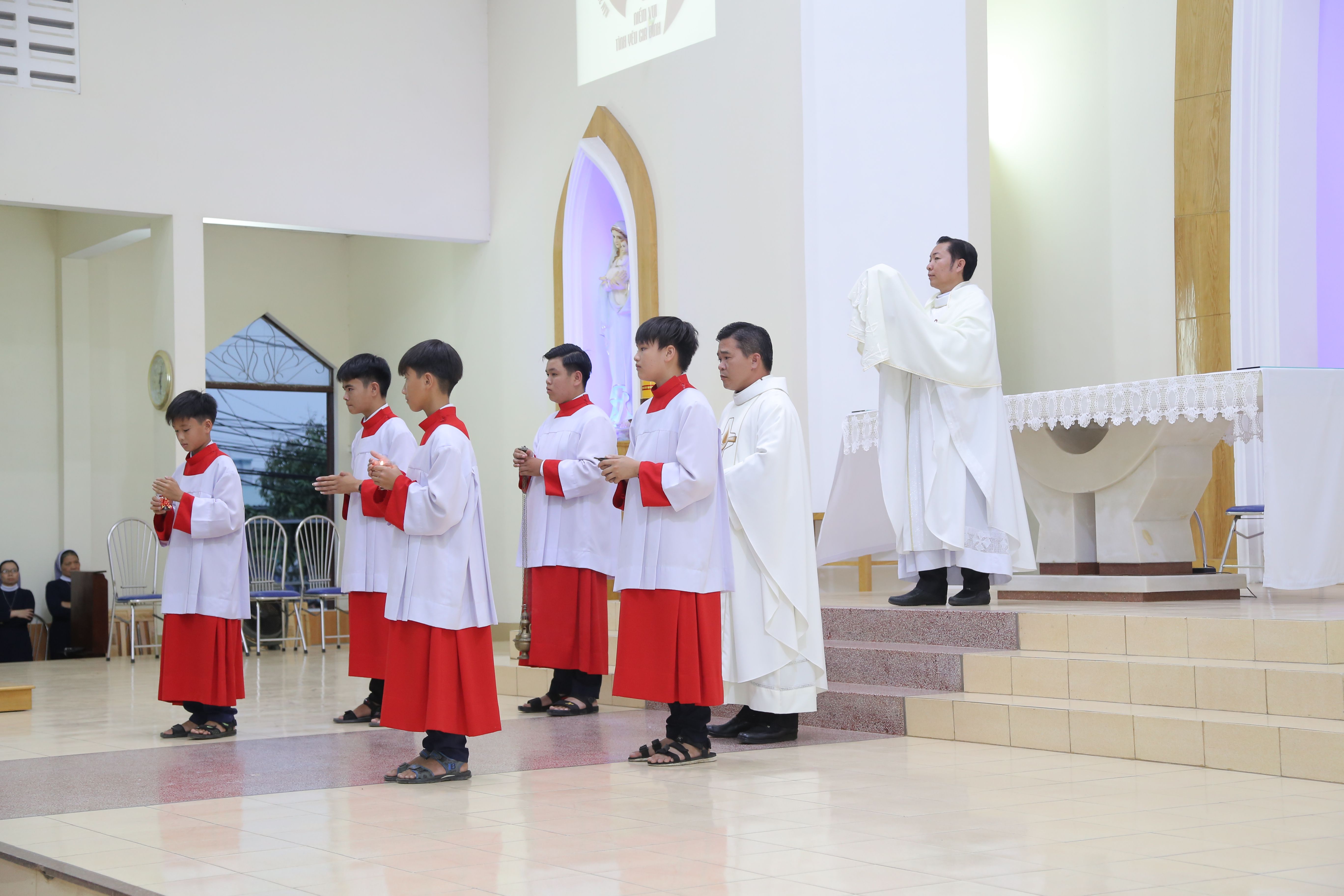 Giáo xứ Phước Bình: Cử hành thánh lễ Tiệc Ly - Thứ Năm Tuần Thánh 2018