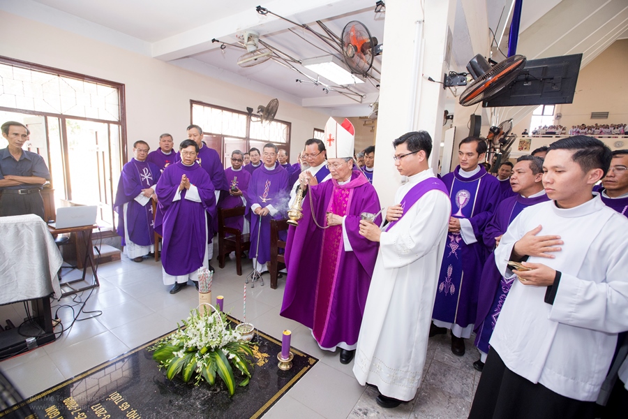 Thánh lễ giỗ 1 năm Đức cha Giuse Vũ Duy Thống tại Giáo phận Phan Thiết