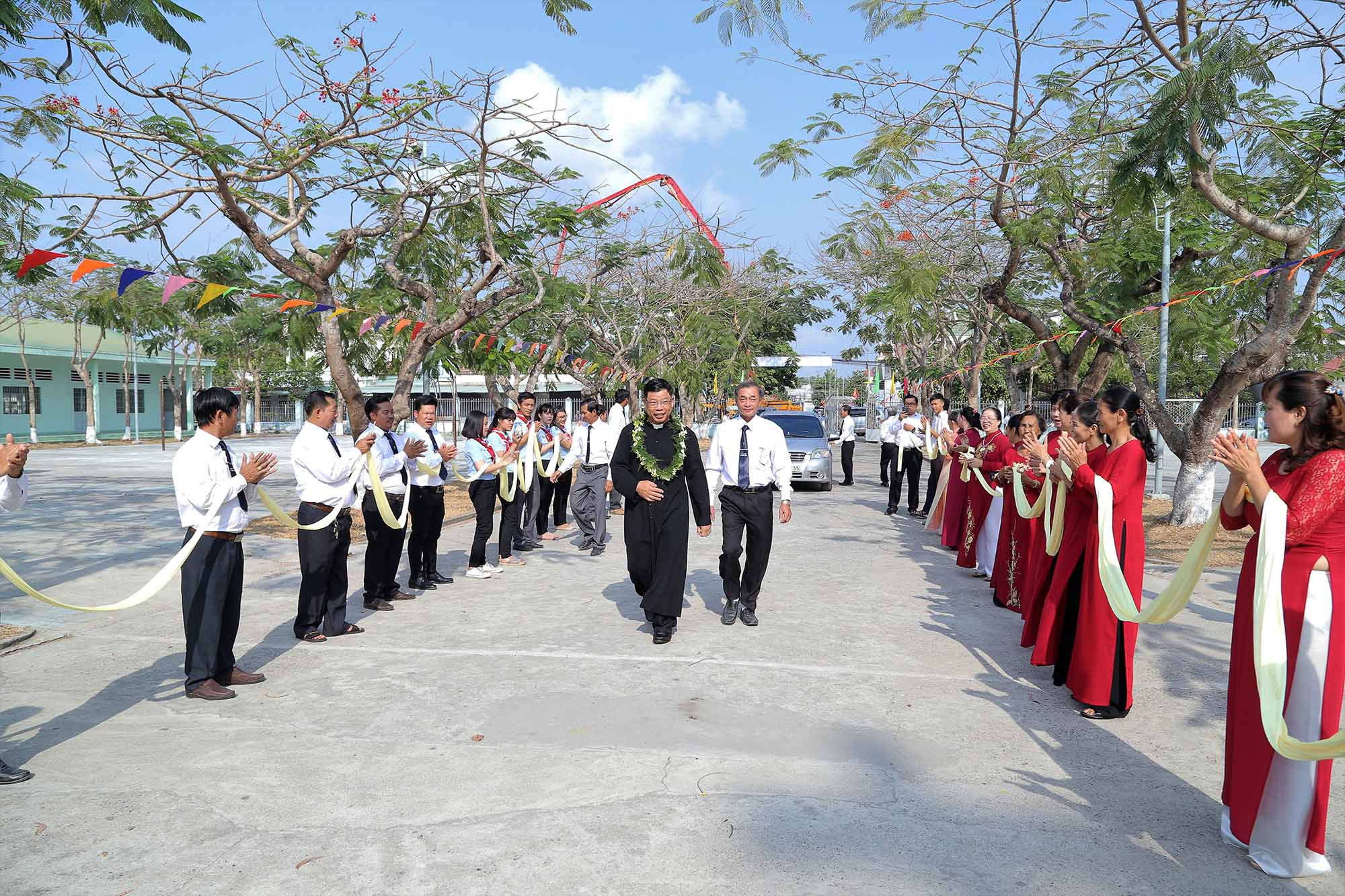 Giáo xứ Thanh Phong: Đón Cha Tân Chánh xứ Đaminh Vũ Duy Hùng