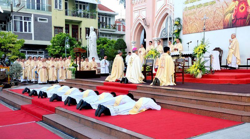 Linh mục trọn đời và trọn vẹn cuộc đời