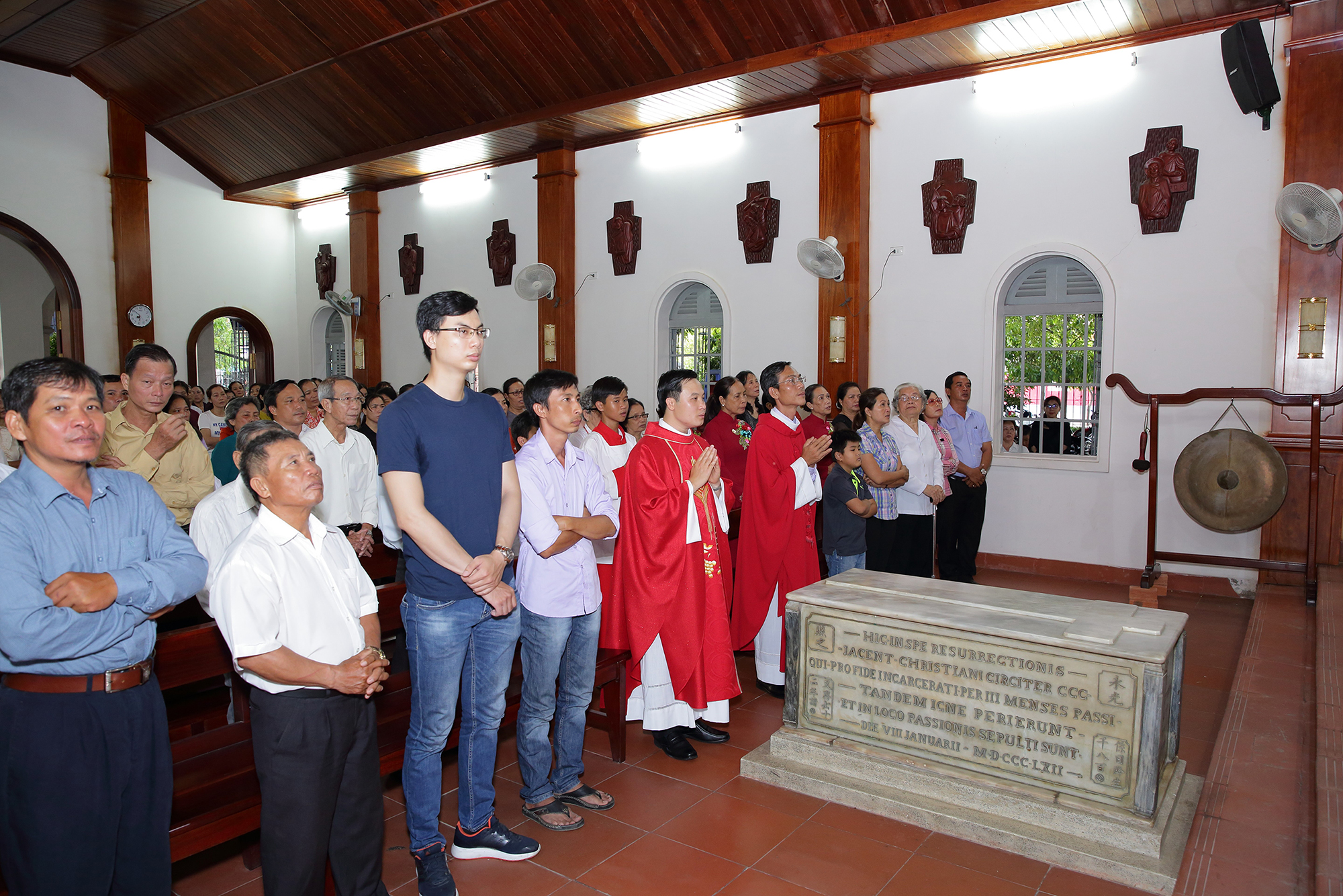 Tin Ảnh: Nhà thờ Mồ Bà Rịa: Giáo xứ Dũng Lạc hành hương Năm Thánh 