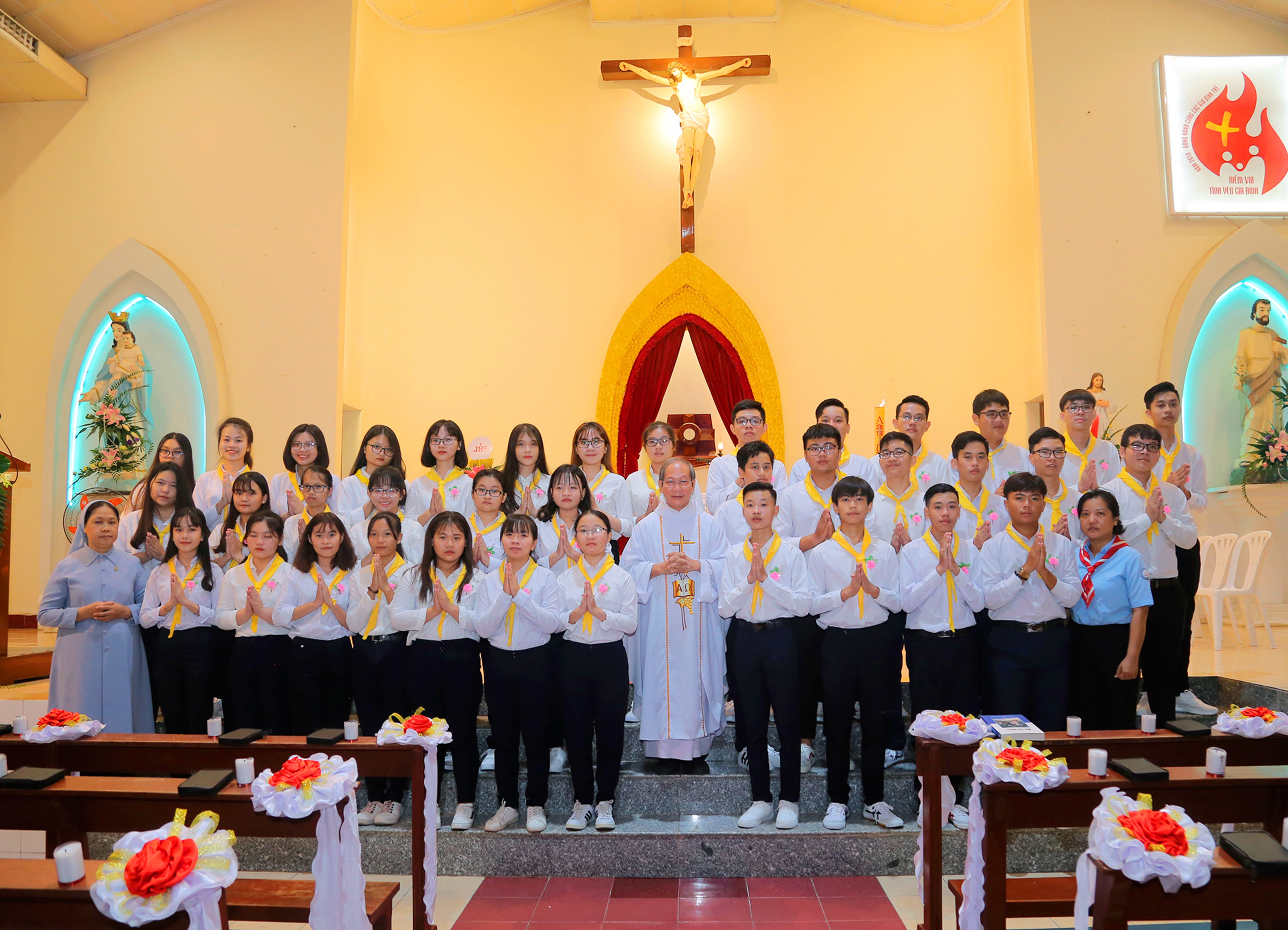 Gx. Thủ Lựu: Thánh lễ tuyên hứa Bao đồng