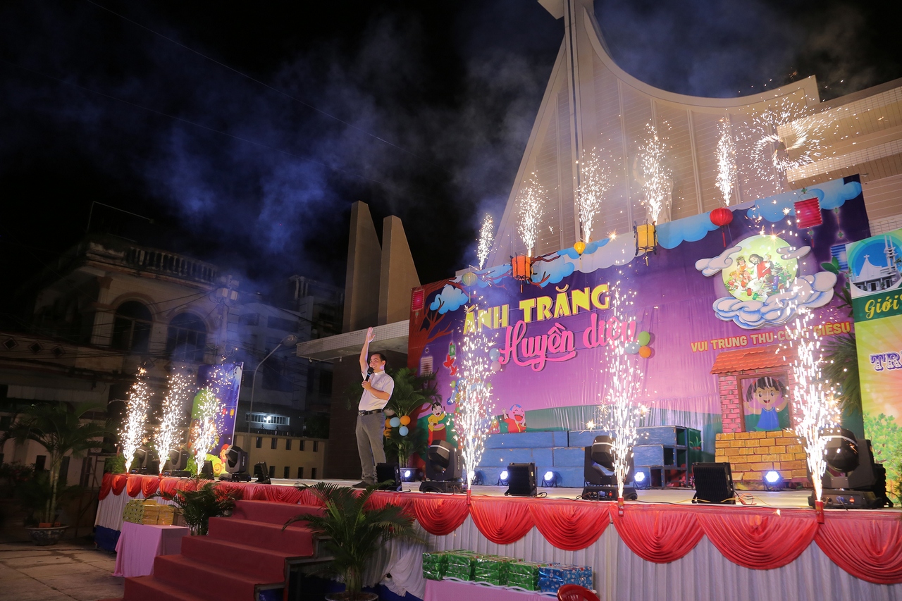 Tin ảnh: Gx. Phước Tỉnh: Thánh lễ và chương trình văn nghệ Trung thu 2018