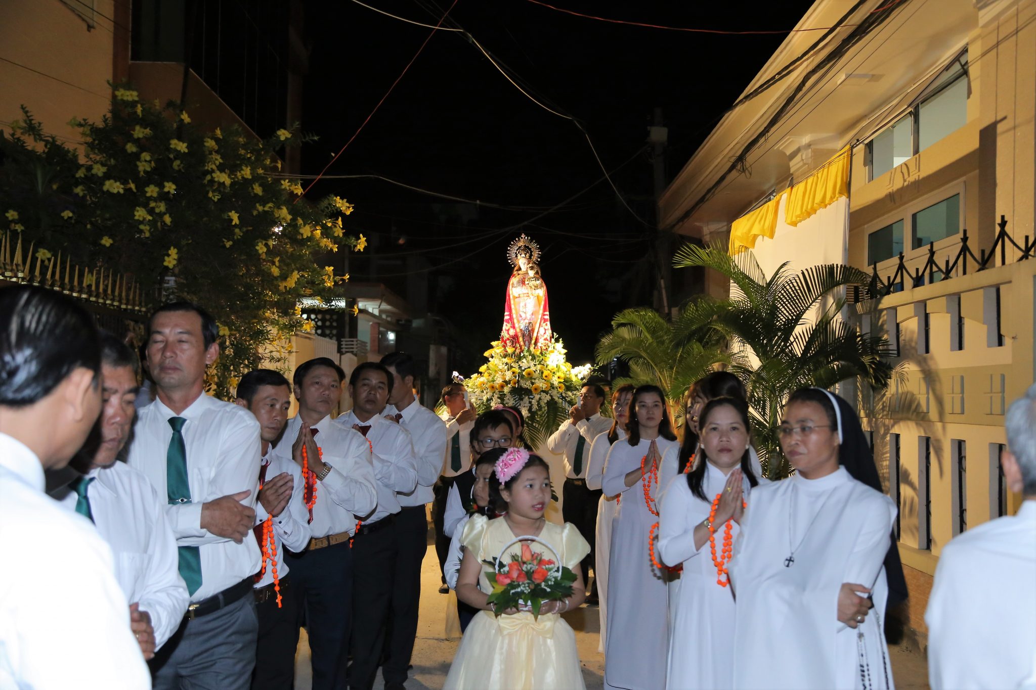 Gx. Phước Tỉnh: Thánh lễ và rước kiệu Đức Mẹ trọng thể bế mạc Tháng Mân Côi 2018
