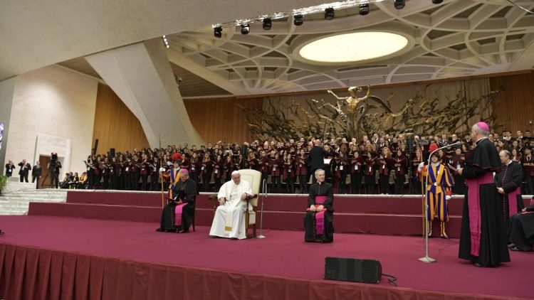 ĐGH tiếp Đại Hội quốc tế kỳ 3 các ca đoàn Công Giáo