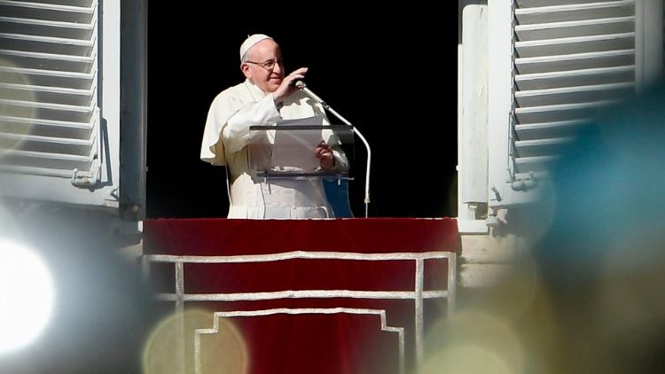 ĐTC Phanxicô: Kinh ngạc để hiểu nhau và lo âu đau khổ vì vắng Chúa