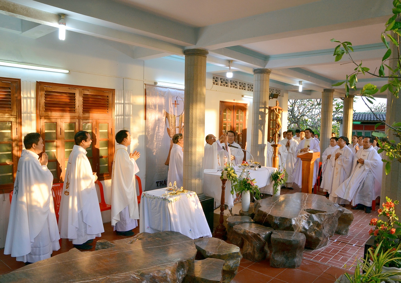 Tin ảnh: Tượng đài Chúa Kitô Vua – Tao Phùng: Hành hương nhân ngày thứ Sáu đầu tháng