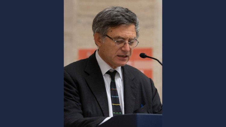 Họp báo công bố 2 văn kiện Tòa Thánh