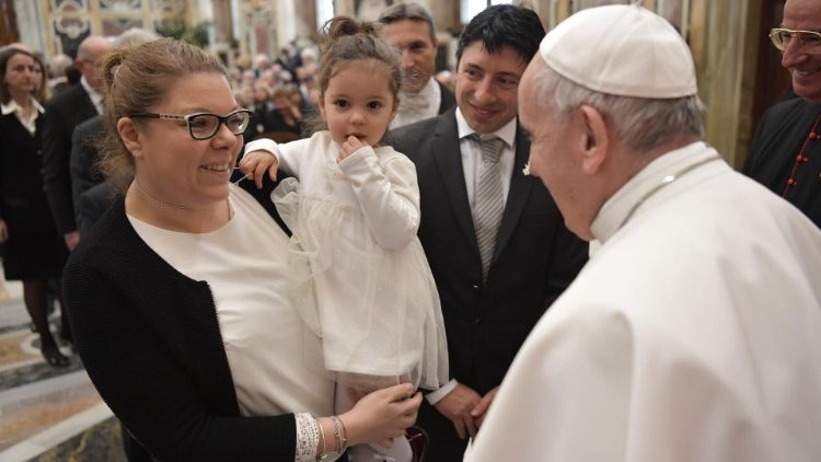 ĐTC gặp Trung tâm Hồng y Bea nhân dịp 50 năm ngày mất của ngài