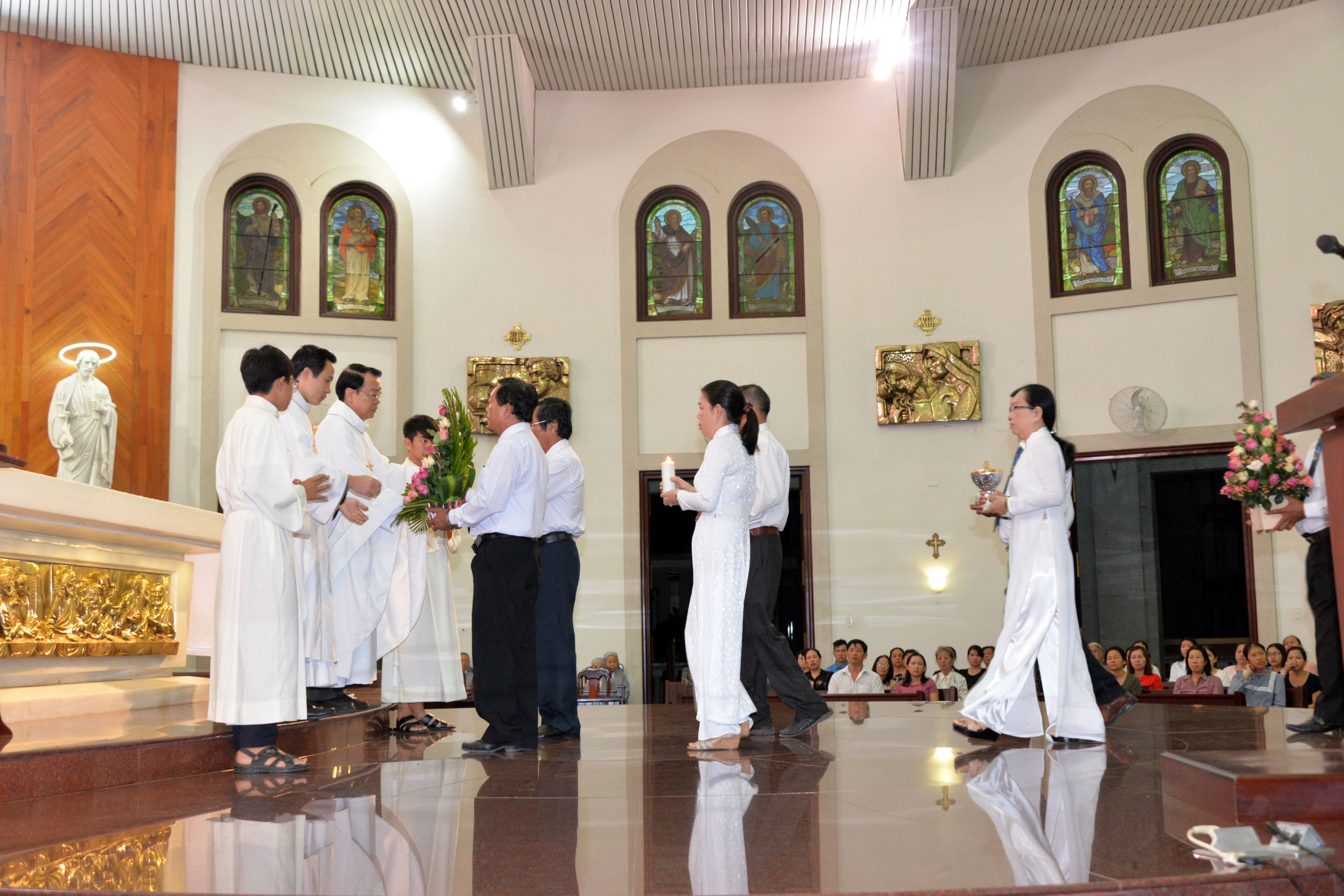 Gx. Chánh Tòa: Mừng lễ trọng kính Thánh Giuse- Bổn Mạng Quý Cha Phó và Cộng đoàn Họ Thánh Giuse