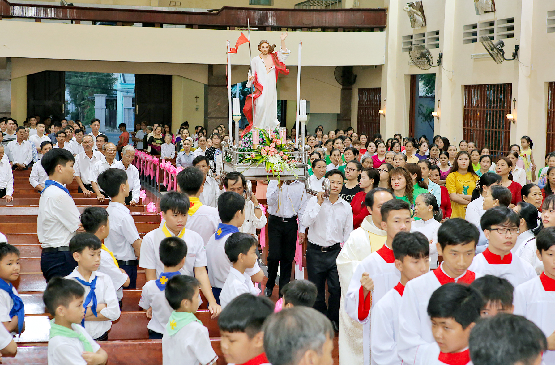 Tin Ảnh: Gx. Long Tâm: Mừng đại lễ Chúa Phục Sinh 2019