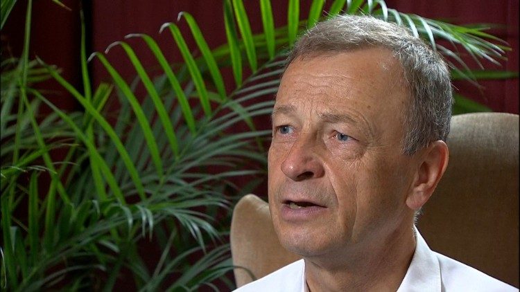 Đức Thánh Cha tiếp Thầy Alois, Tu viện trưởng Taizé