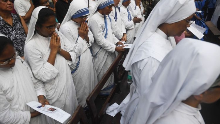 Đại hội lần thứ 21 Liên hiệp các tổng phụ trách các dòng nữ 