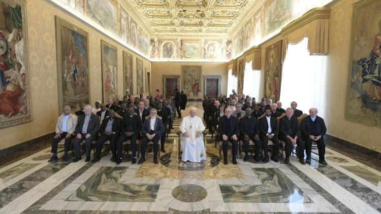 ĐTC khích lệ Tu đoàn thừa sai Phi Châu về tinh thần gia đình 