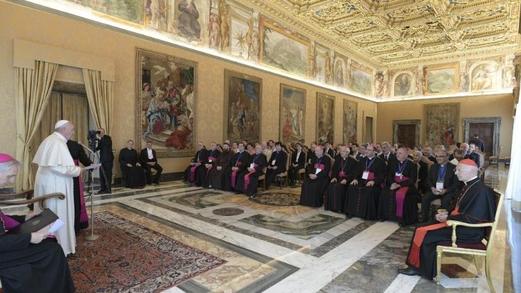 ĐTC Phanxicô: Ơn gọi không phải là chiêu dụ mà đối thoại với Chúa 