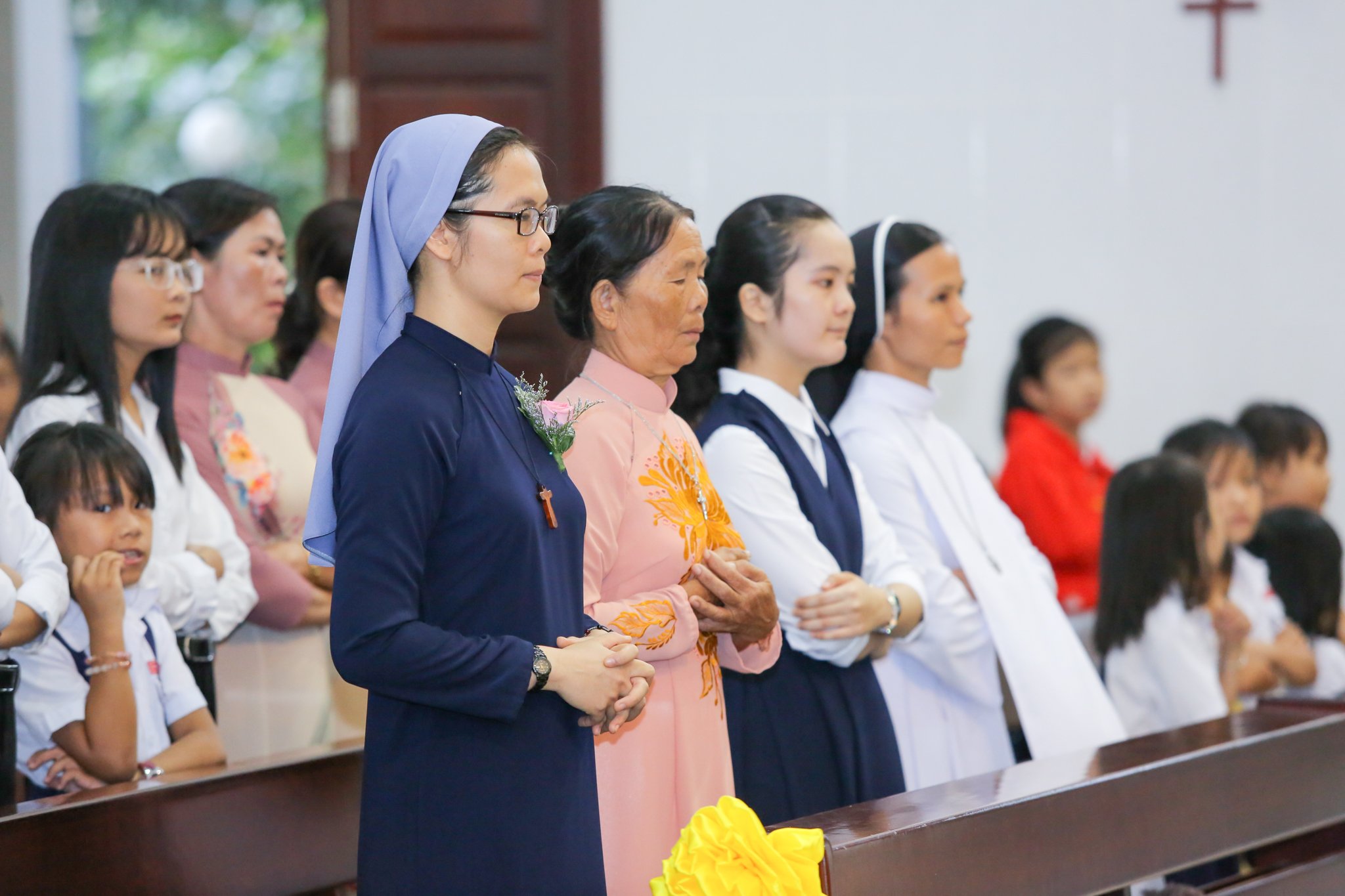 Tin ảnh: Gx. Bông Trang: Nữ tu Maria Anna Trần Thị Hóa dâng lễ tạ ơn vĩnh khấn