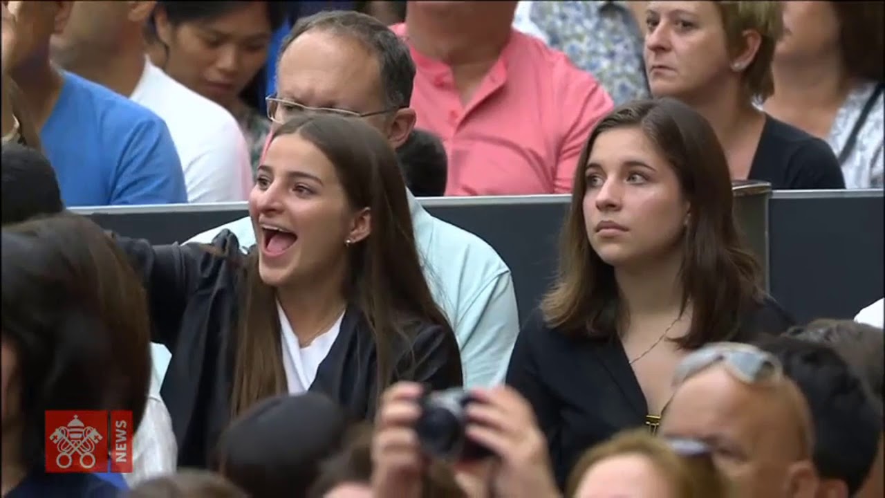 ĐTC Phanxicô: Giáo hội không biên giới, nâng đỡ những ai đau khổ và không lên án 