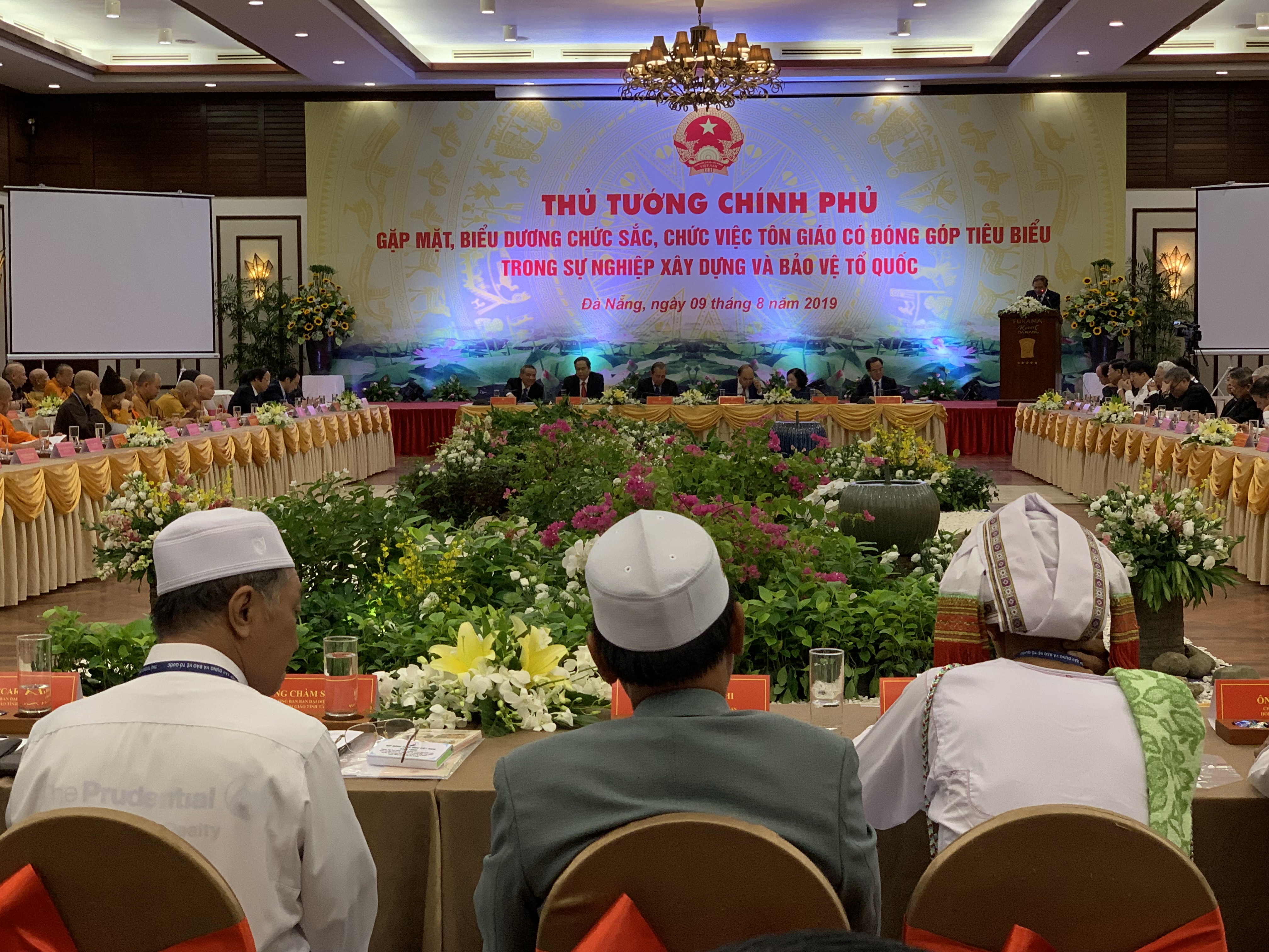 Hội nghị Thủ tướng Chính phủ và các chức sắc tôn giáo