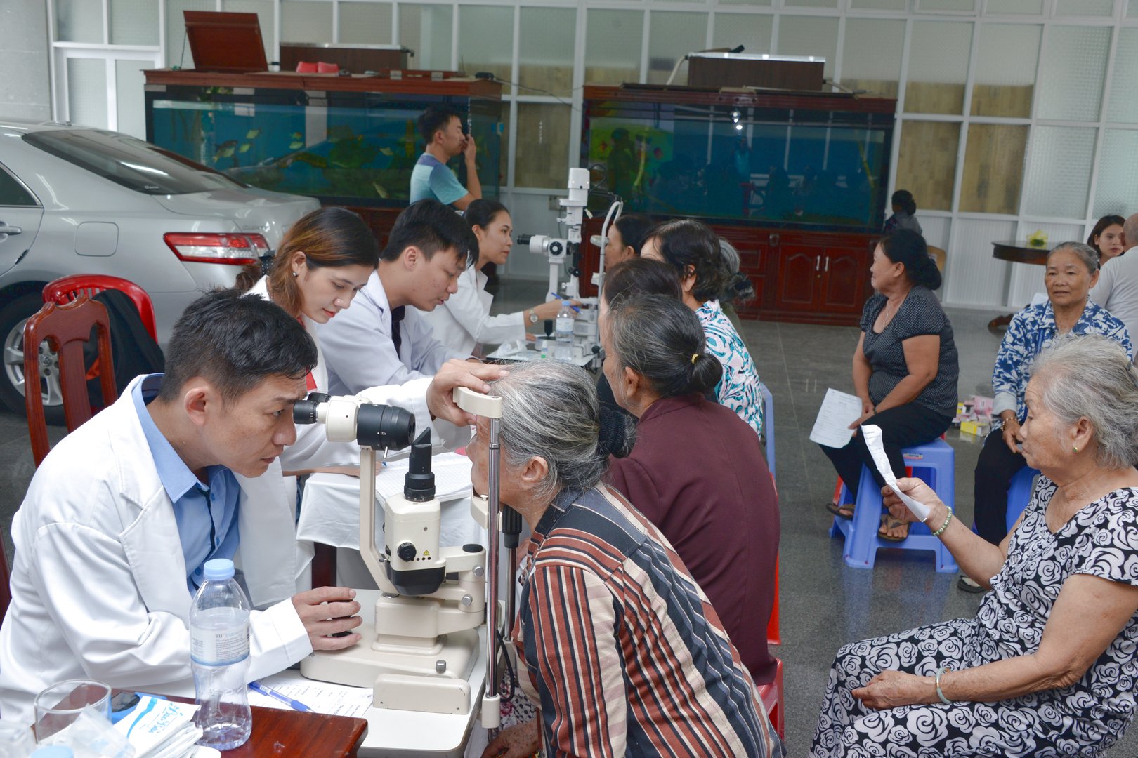 Gx. Chánh Tòa Bà Rịa: Khám mắt và phát thuốc miễn phí